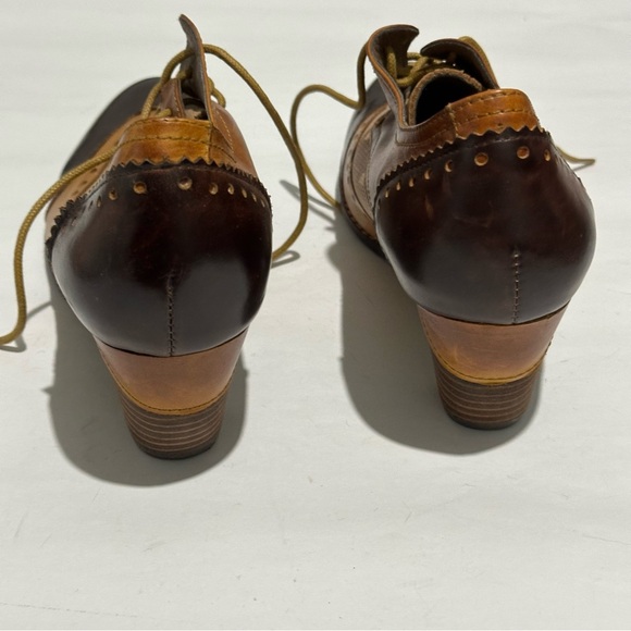 Vintage looking new Oxford pumps - Picture 4 of 6